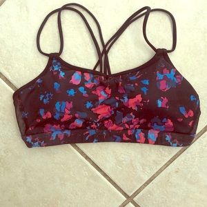 Lululemon sports bra